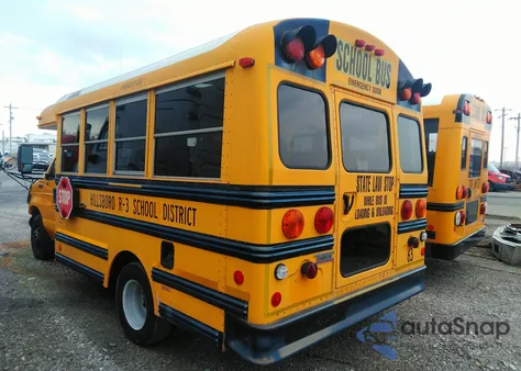 2003 Ford E-350 Cutaway Standard from USA, damaged, VIN 1FDWE35F53HB85867